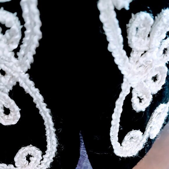 Objects D'art Black & White Embroidered Top/Tunic Size XL - Picture 6 of 14